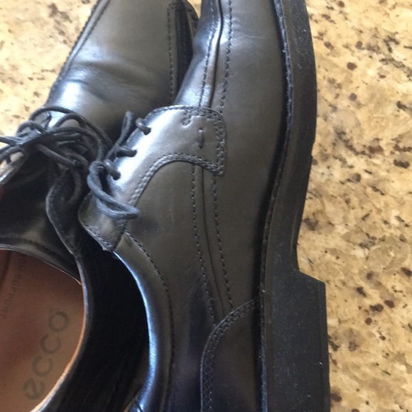 ECCO Lace Dress Shoes - Picture 2 of 3